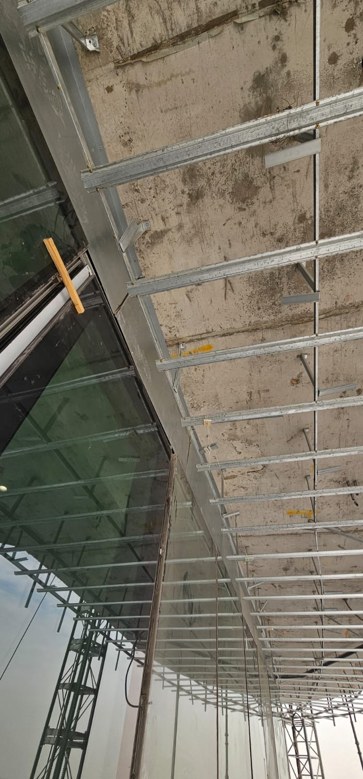 SAB Seasons Dubai building contractor site — high-rise framing and fit-out preparation
